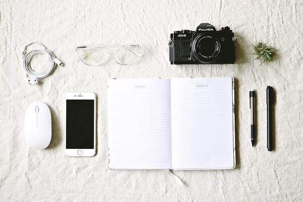 Materials used by journalists, like camera, diary, mobile phone