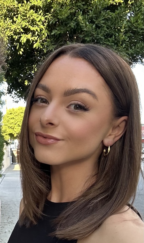 Molly Campbell headshot