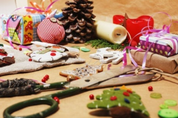 bits and bobs of xmas things on a table