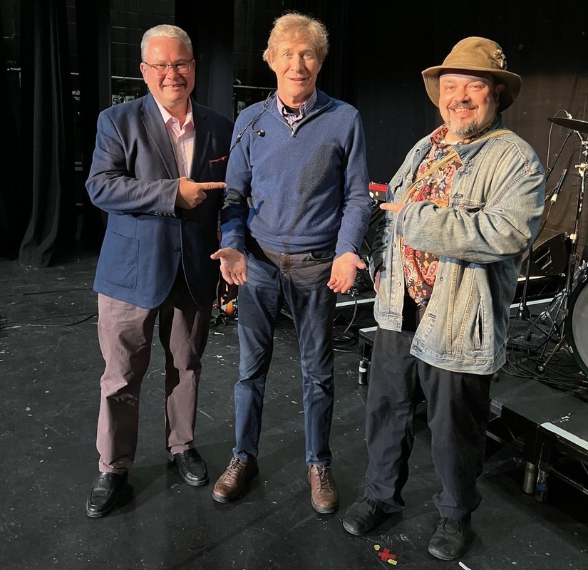 Barry and Pete on stage with Paul Jones