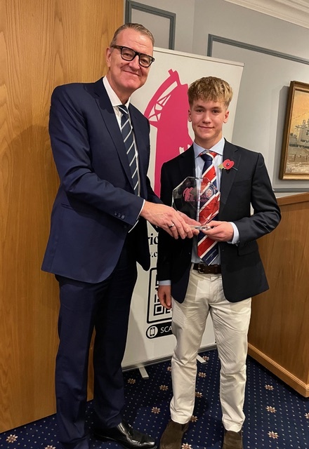 Richard Thompson presents the Sir Jack Hobbs Trophy to Seth Essenhigh