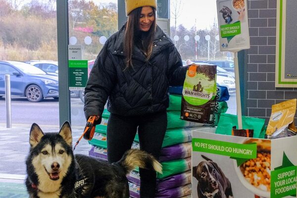 Blue Cross and Pets at Home donation